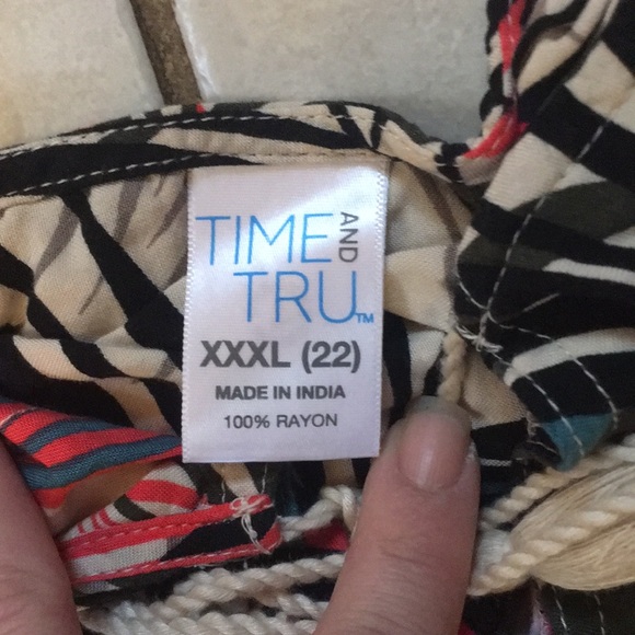 NWT GORGEOUS DRESS - Picture 16 of 16